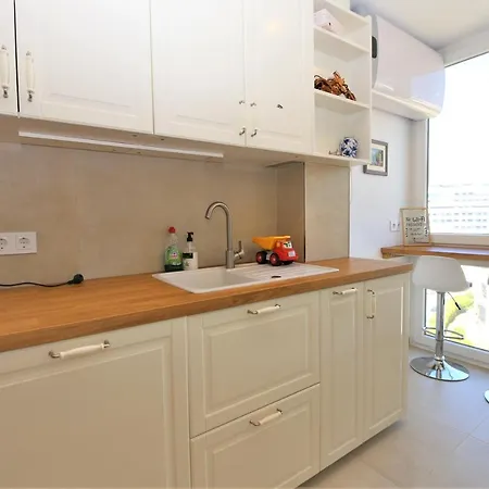 Port Luxury Aura Apartment *