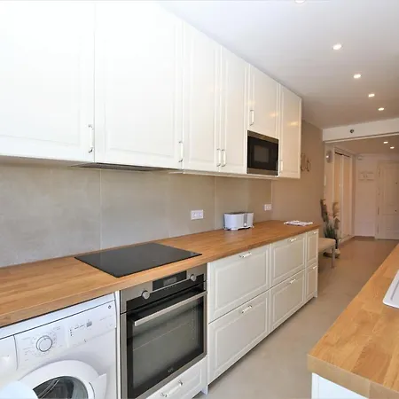Port Luxury Aura Apartment *