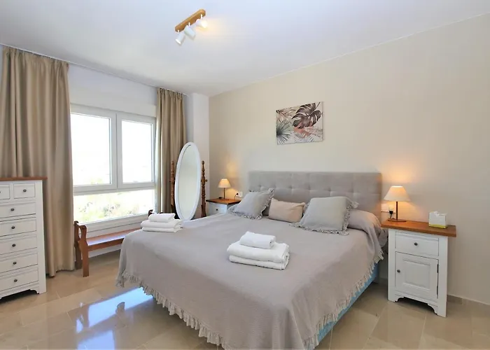 Port Luxury Aura Apartment *